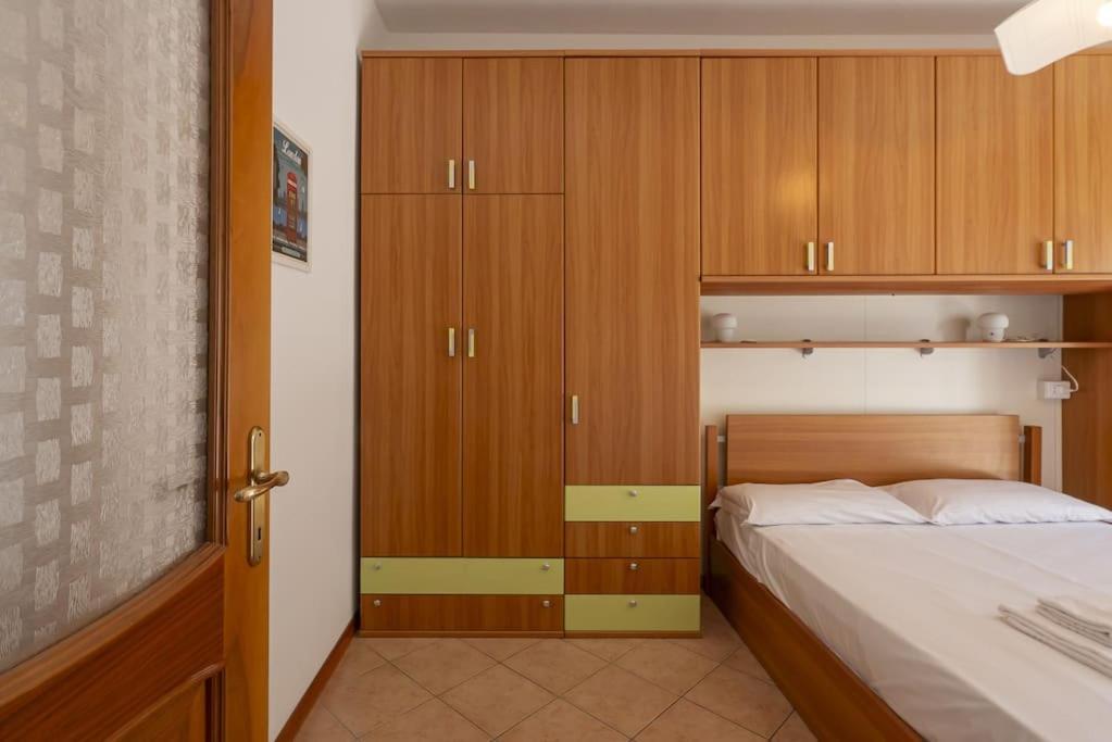 Appartement Youhosty - Zuretti42 à Milan Extérieur photo