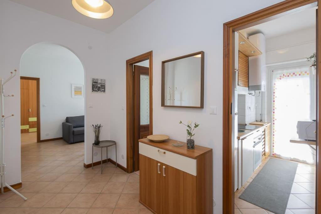 Appartement Youhosty - Zuretti42 à Milan Extérieur photo